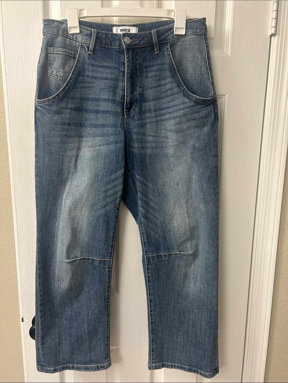 Mica Women’s Slight Barrel Jeans in Light Blue